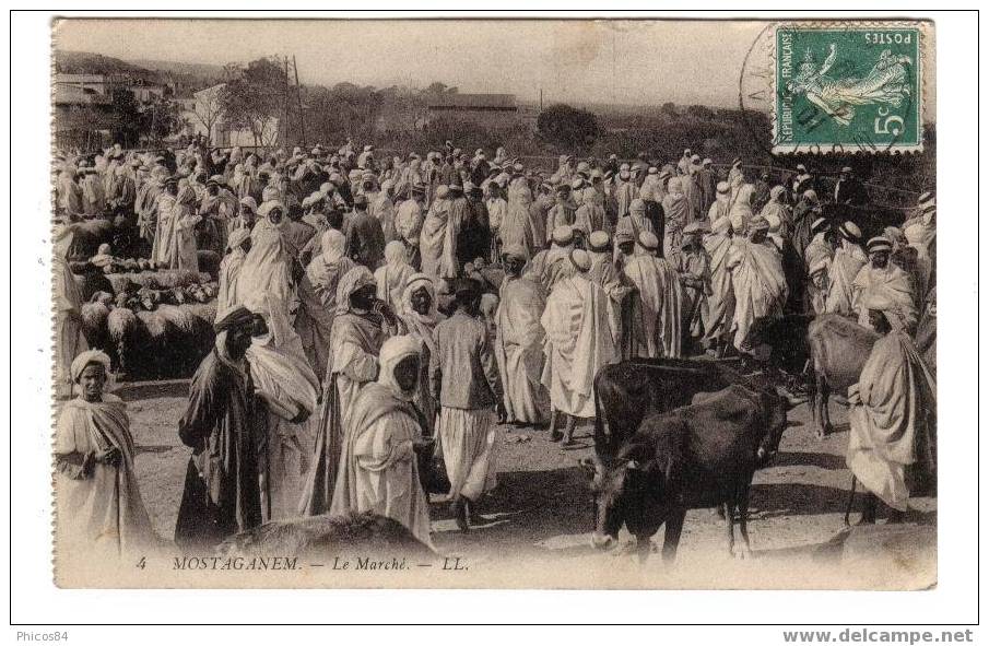 ALGERIE  MOSTAGANEM  Le marché ................ Mi142