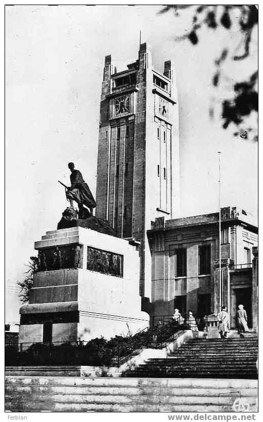 AFRIQUE. ALGERIE. MOSTAGANEM. Le Monument aux Morts.