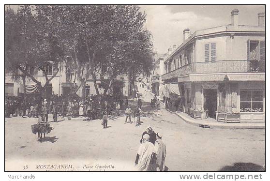 ALGERIE.MOSTAGANEM.PLACE GAMBETTA MAGASIN DU TISSERAND