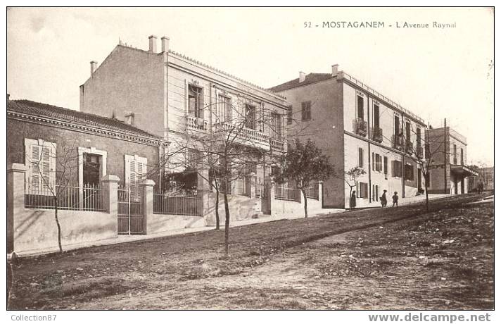 ALGERIE - MOSTAGANEM - AVENUE RAYNAL - Edition ANCRE 52