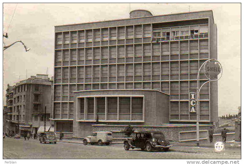 AFRIQUE. ALGERIE. MOSTAGANEM. Vue sur Le Palais des Finances et La Station d´Essence SHELL. Carte Dentelée.