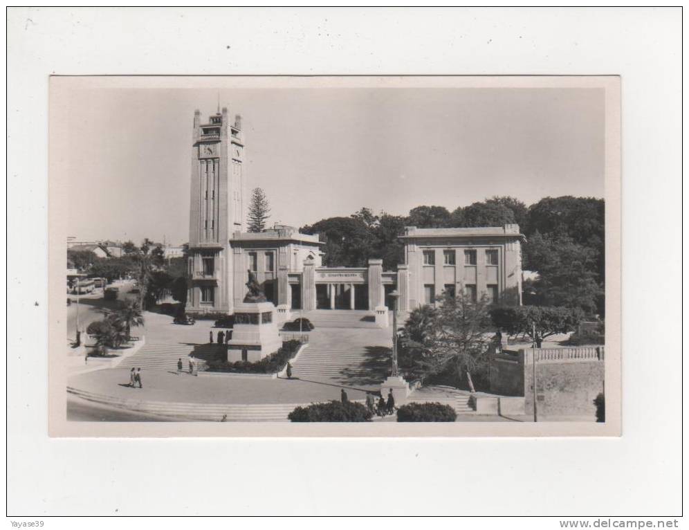 Algérie Mostaganem N° 2 la Mairie et le Monument aux Morts animée voitures belle carte