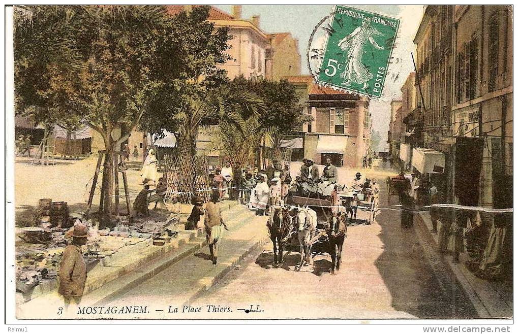 MOSTAGANEM  6 algerie - la place thiers  avec un vel attelage à 3 chevaux ____1454