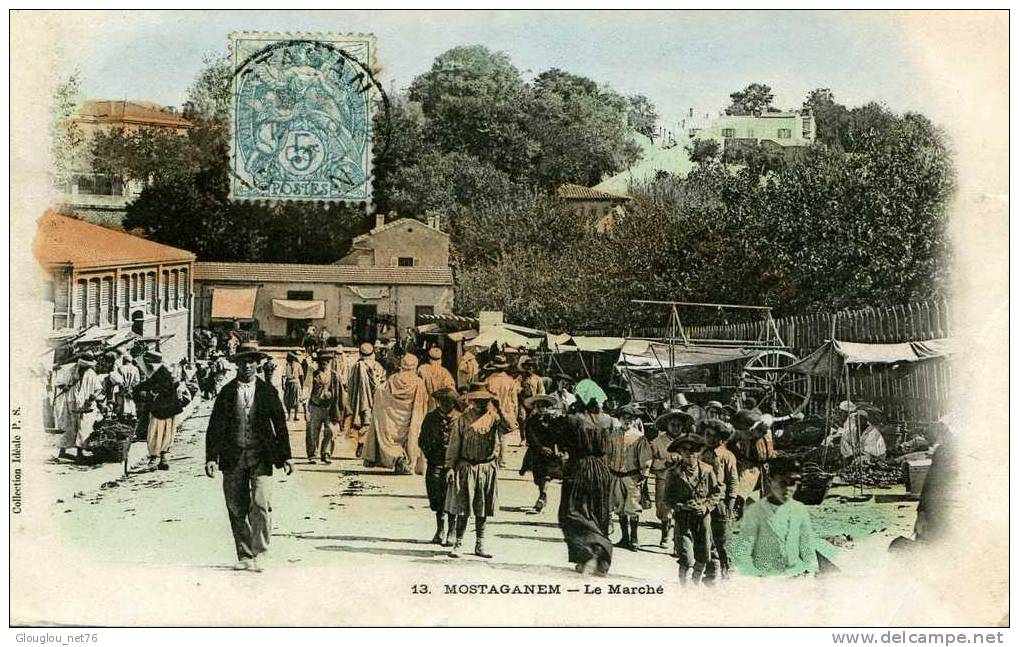 MOSTAGANEM...LE MARCHE....CPA TRES  ANIMEE...