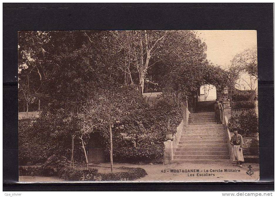 ALGERIE Mostaganem Cercle Militaire, Escaliers, Zouaves, Tirailleurs?, ed AF 43, 191?