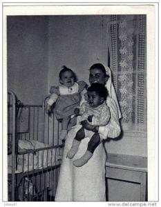 CPA    ALGERIE   ORAN          HOPITAL       PAVILLON DES ENFANTS ASSISTES     INFIRMIERE AVEC ENFANTS