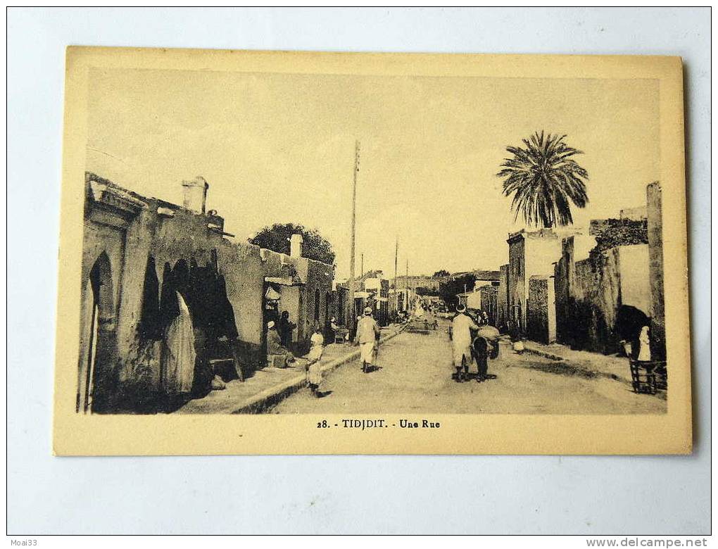 Carte Postale  Ancienne  TIDJDIT, MOSTAGANEM  Une Rue animée