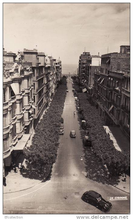 ORAN avenue Loubet Algérie automobile près Hai Seddikia Hai D´Haia Hai Badr Hai Filaoussen Hai Sabbah Akid Lofti