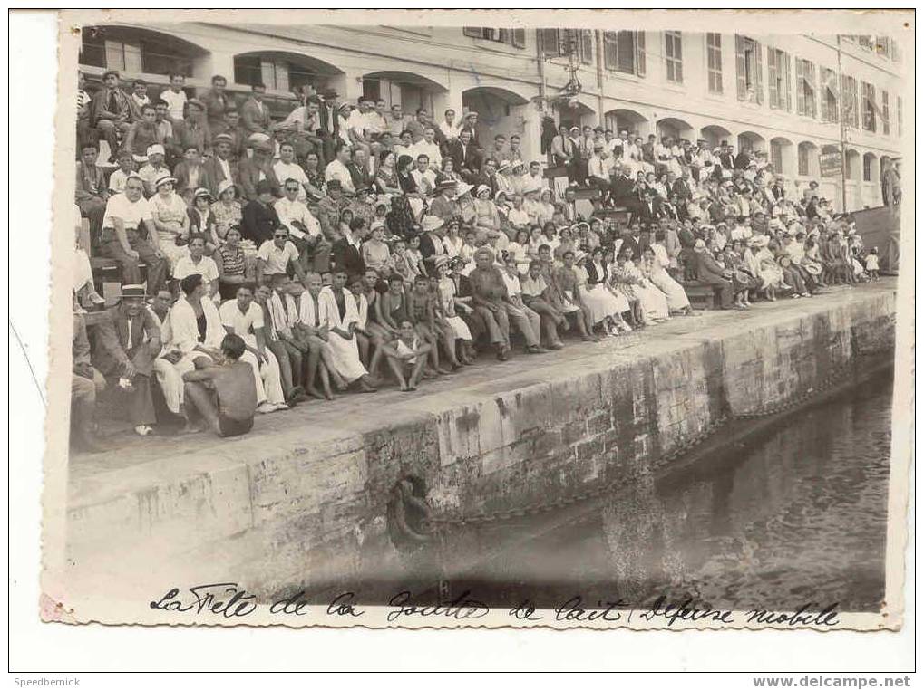 4562 photo venant d´un lot boulangerie viala oran . fête de la goutte de lait Défense mobile ( Jean Viala )