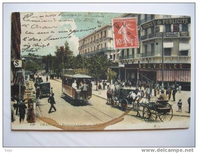 Le boulevard Seguin pub chocolat Menier Tramway Tram