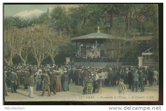 ALGERIE ORAN /  Promenade de l'étang - le concert