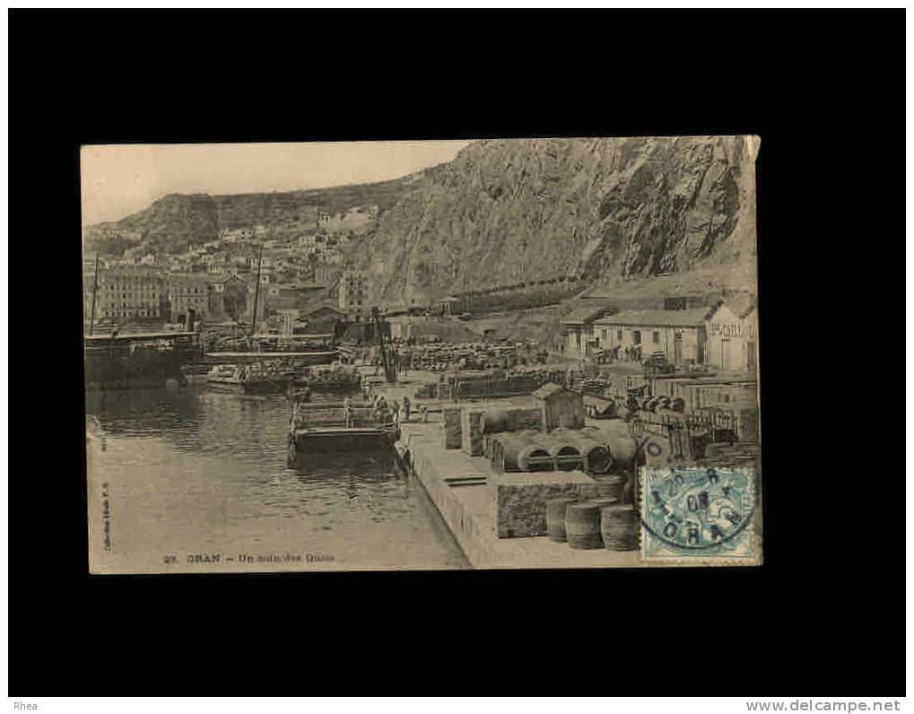 23  ORAN - Un coin des quais - port - fut - tonneau