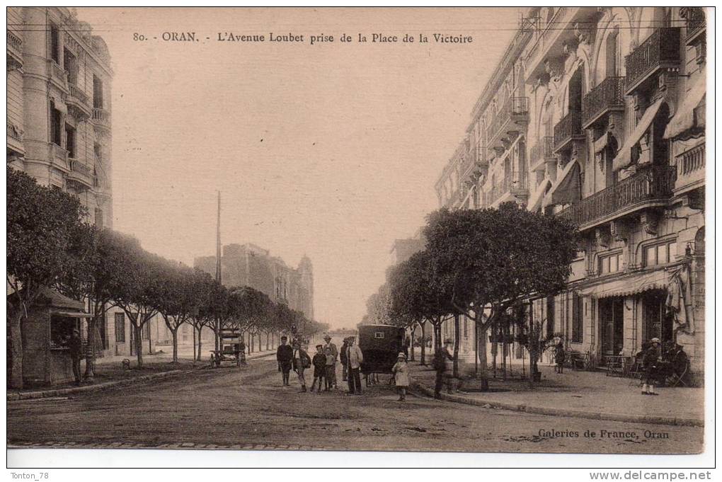 ORAN  -  L´ AVENUE LOUBET PRISE DE LA PLACE DE LA VICTOIRE