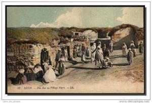 ALGERIE, SETIF, Une rue au village Nègre, animation, CPA colorisée, ed LL 33, bon état, écrite
