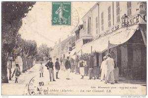 Sidi Bel Abbès.- (Algérie)  La  Rue Clausel     - (belle animation - café brasserie de france)
