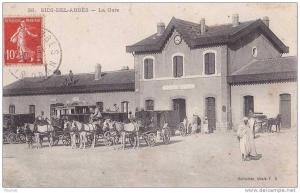 Sidi Bel Abbès.- (Algérie) La Gare   - (belle animation - attelages )
