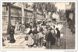 SIDI BEL ABBES - RUE LORD BYRON ET LE MARCHE . TRES BELLE ANIMATION .