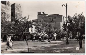 AFRIQUE. ALGERIE. SIDI BEL ABBES. Vue sur Le Carrefour des Quatre Horloges. Carte Dentelée.