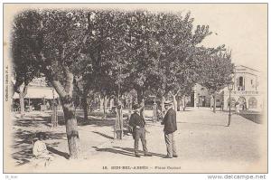 CPA ALGERIE SIDI BEL ABBES Place CARNOT animée 2 Hommes et le THEATRE