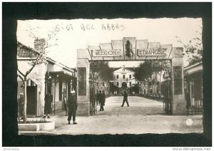 CPSM - Algérie - SIDI BEL ABBES - Caserne de la Légion Etrangère ( militaria A.F.N. Ed. Sirecky 39)