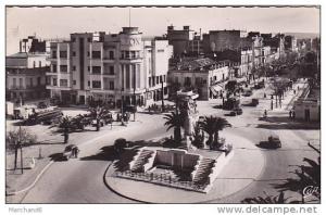 ALGERIE.SIDI BEL ABBES.LA PLACE CLEMENCEAU ET MONUMENT AUX MORTS....SEMI MODERNE