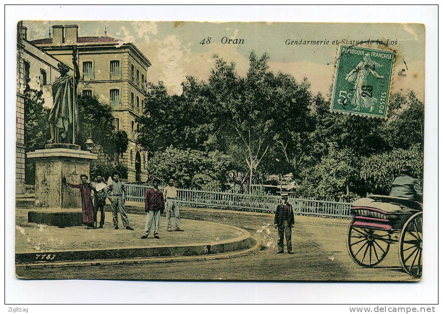 ORAN GENDARMERIE ET STATUE DE LA LOI