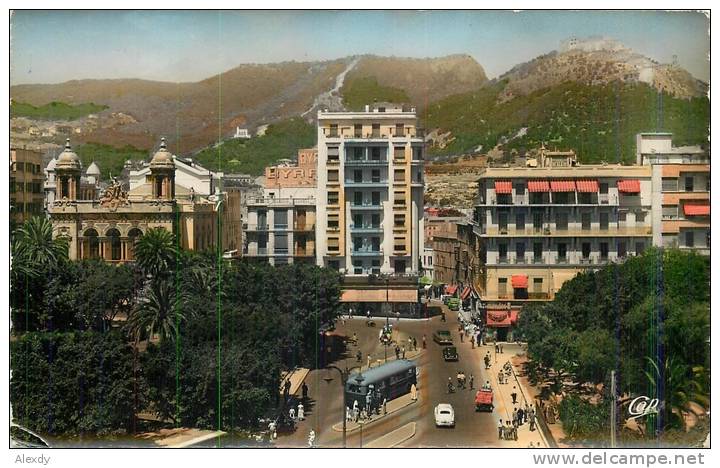 NEW DEUX CPSM OU CPM ORAN * LA PLACE FOCH ET LE SQUARE LYAUTEY ***