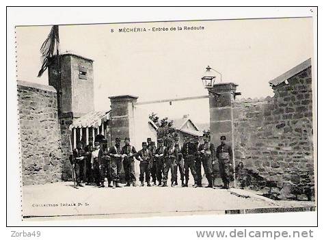 MECHERIA Belle animation à l'entrée de la Redoute