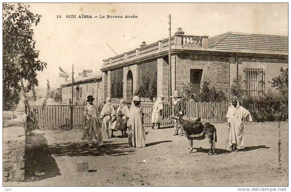 CPA - ALGERIE - SIDI-AÏSSA - Le Bureau Arabe - 521