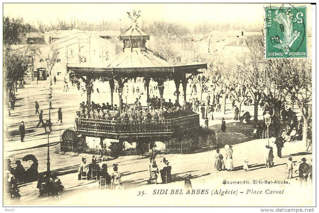 SIDI BEL ABBES - Place Carnot, un jour de Concert - Kiosque
