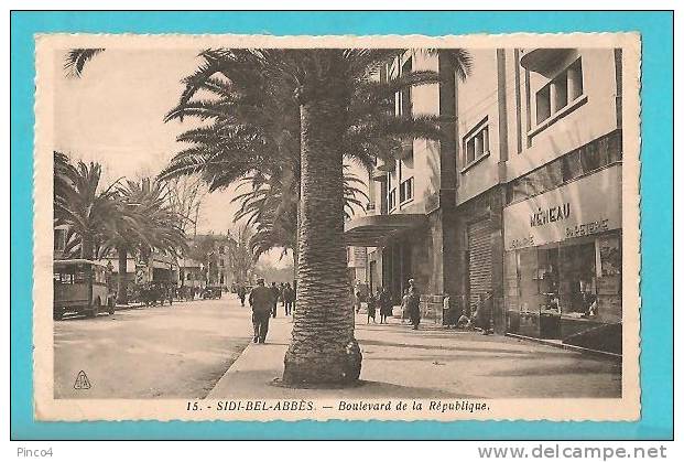 ALGERIA SIDI BEL ABBES BOULEVARD DE LA REPUBLIQUE CARTOLINA FORMATO PICCOLO VIAGGIATA
