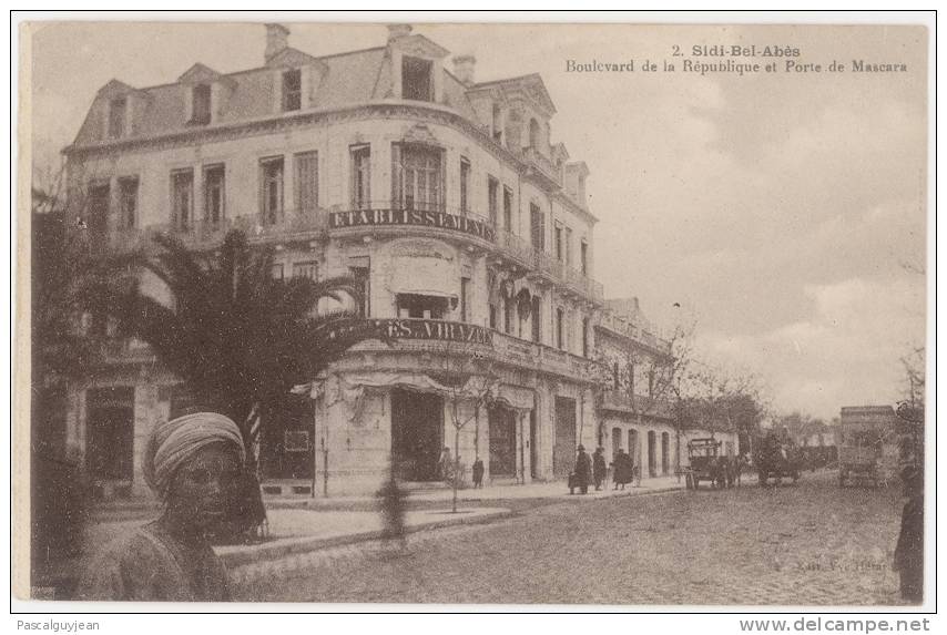 CPA SIDI-BEL-ABBES - BOULEVARD DE LA REPUBLIQUE ET PORTE DE MASCARA