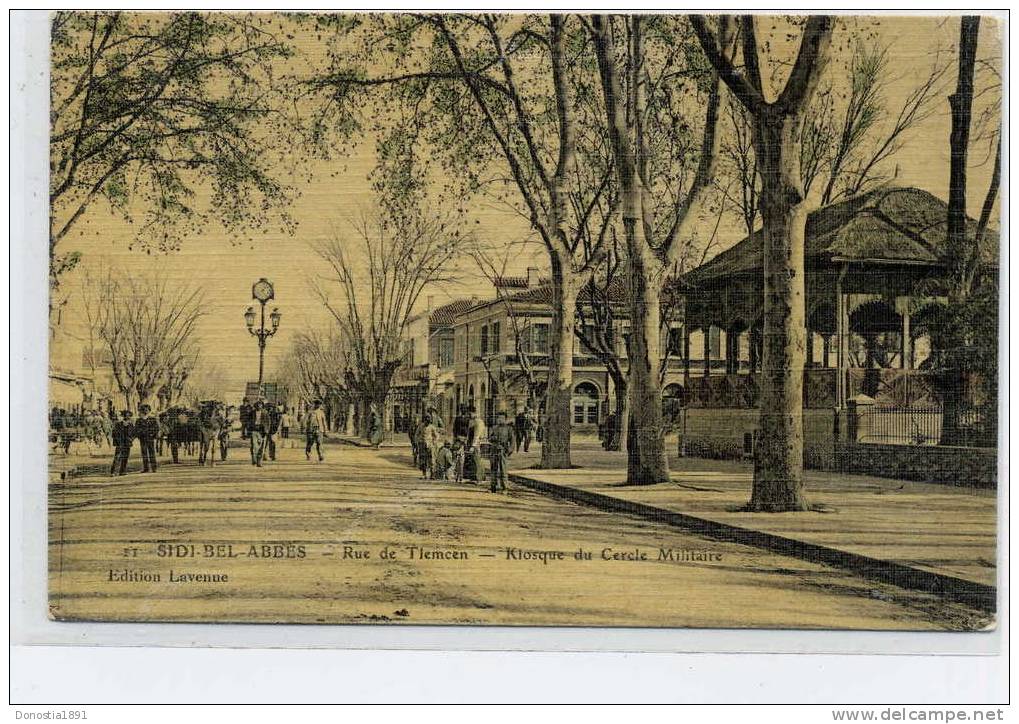 ALGERIE   SIDI BEL ABBES  Rue de Tlemcen  , Kiosque du Cercle Militaire