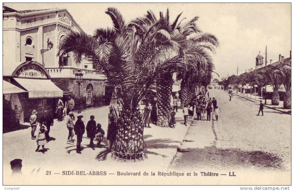 sidi-bel-abbes - boulevard de la republique et theatre