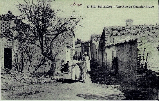 ALGERIE - SIDI BEL ABBES - UNE RUE DU QUARTIER ARABE