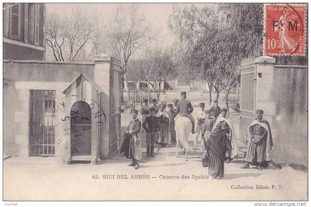 Sidi Bel Abbès.- (Algérie)  Caserne  des Spahis - (belle animation)