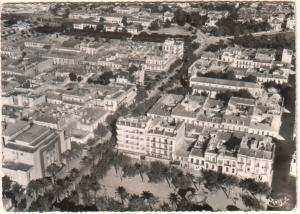 Algérie SIDI BEL ABBES Vue aérienne sur  la place Carnot - le théâtre et avenue général-Rollet   CPSM GF Ed  Combier 14A