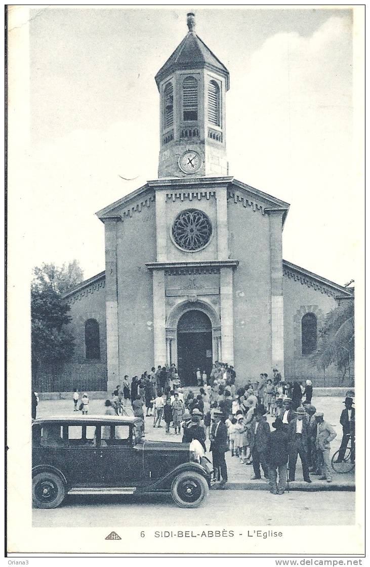 --SIDI BEL ABBES -- L'EGLISE  -- trés belle animation - voiture --