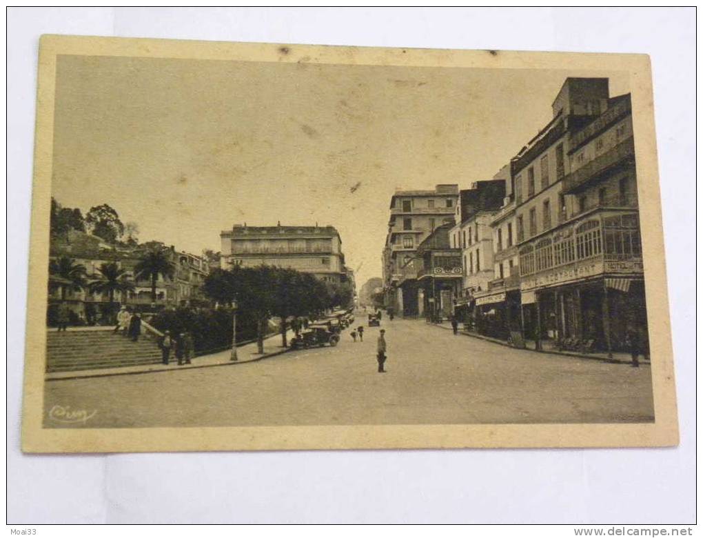 Carte Postale  Ancienne  PHILIPPEVILLE , SKIKDA  Rue Clémenceau animée