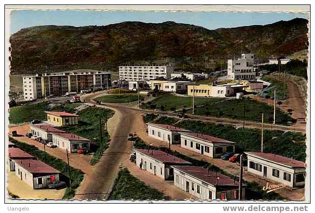 974 TIZI OUZOU - LA NOUVELLE PREFECTURE ET LES H.L.M. , VUE PRISE DE L'IMMEUBLE DJUDJURA