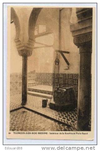 TLEMCEM-SIDI-BOU-MEDINE  INTERIEUR DE LA KOUBBA ET PUITS SACRE