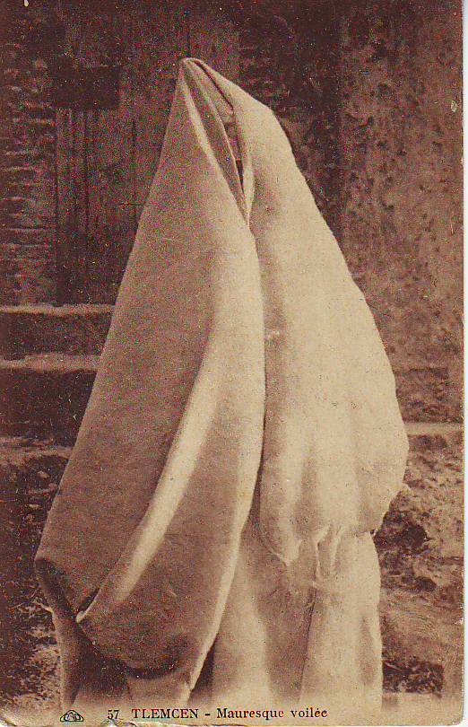ALGERIE -- TLEMCEN -- Mauresque Voilée
