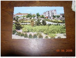 AFRIQUE ALGERIE N°644 SIDI BEL ABBES PLACE DE LATTRE DE TASSIGNY ET L'ENTREE DU BOULEVARD DE LA REPUBL