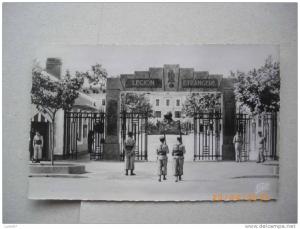 CPSM DE SIDI BEL ABBES caserne de la Légion Etrangère ( carte noir et blanc )
