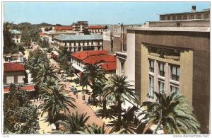 CPSM 9X14 .  SIDI BEL ABBES . BOULEVARD DE LA REPUBLIQUE ET LE THEATRE