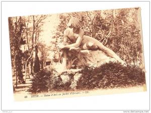statue d'acis au jardin d'orleans
