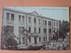 algérie MOSTAGANEM  l´ecole des filles vue intérieur