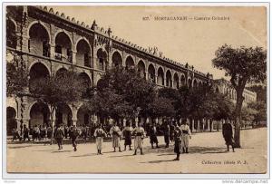 MOSTAGANEN -  CASERNE COLONIEU    (animation )      N°107