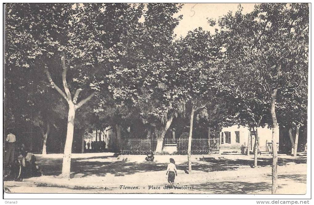 --TLEMCEN -- PLACE DES VICTOIRES --pub au dos extraits Noirot ,de Nancy --