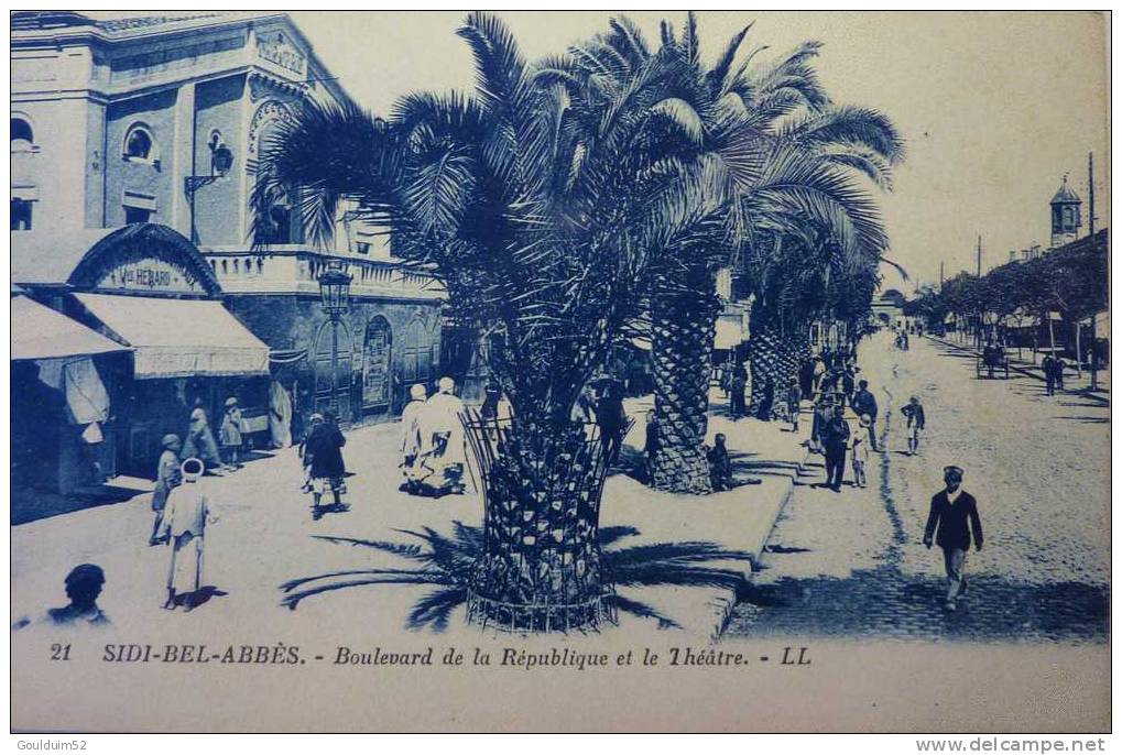 Boulevard de la République et le théatre